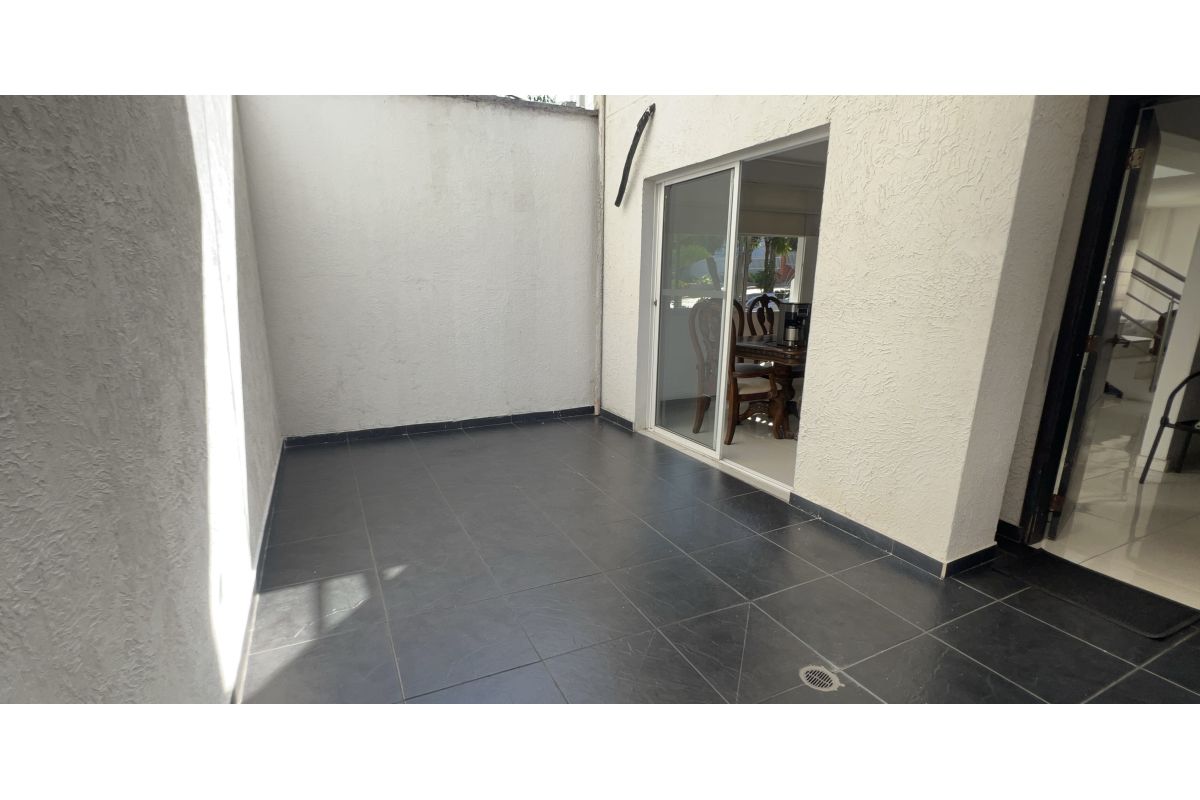 Imagen 7 de VENTA DE CASA EN VILLA SANTOS DE 2 PISOS
