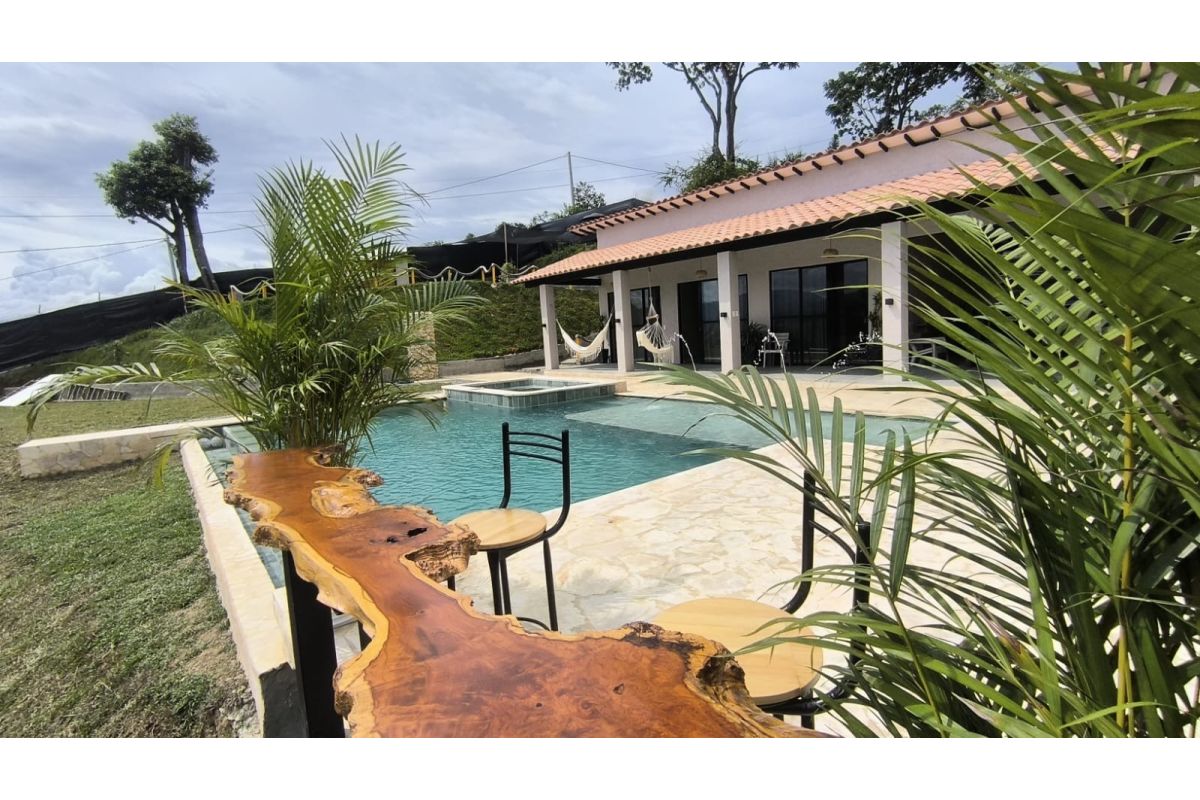 HERMOSA FINCA EN SOPETRAN PARA LA VENTA