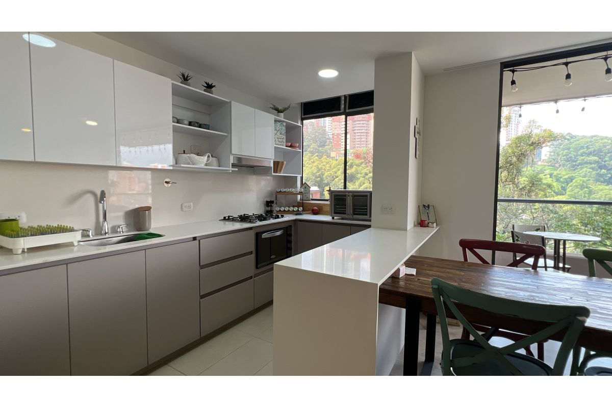 APARTAMENTO EN VENTA SABANETA, ZONA ESTRATÉGICA Y AMPLIOS ESPACIOS