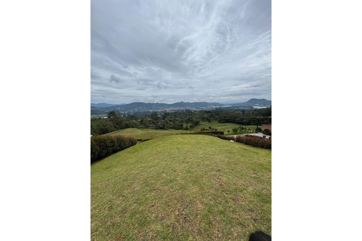 LOTE PARA CONSTRUIR LA CASA DE TUS SUEÑOS, SECTOR EL TABOR VÍA LA CEJA ✨