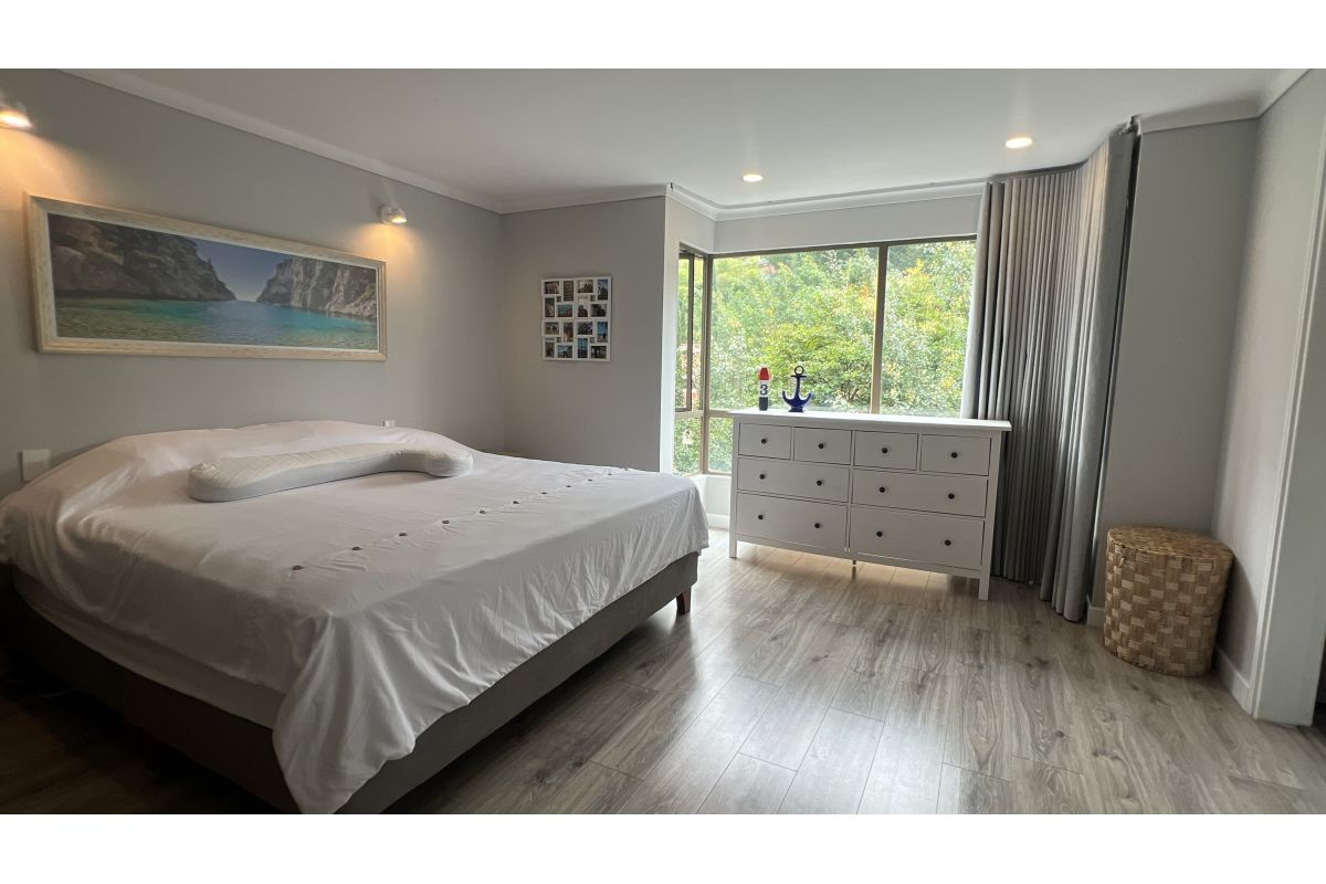 ✨ APARTAMENTO CON EXCELENTES ESPACIOS POBLADO- TR. SUPERIOR