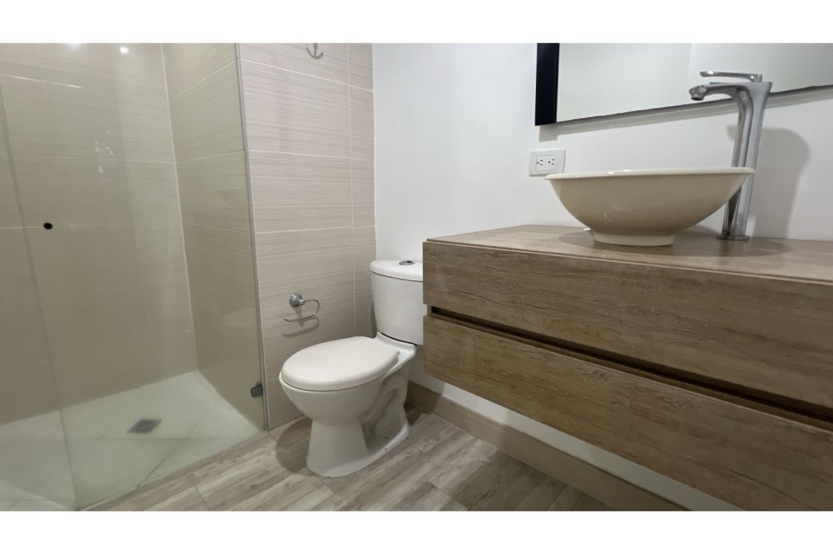 Imagen 7 de CASTROPOL APARTAMENTO CON AMPLIOS ESPACIOS ✨