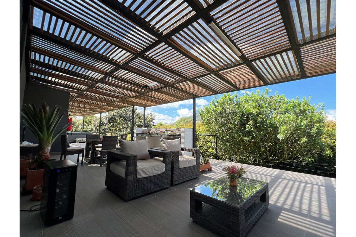 Imagen 8 de HERMOSA CASA EN LA CEJA ✨