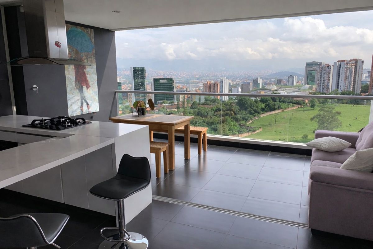 Imagen 1 de NUEVO INGRESO🚨ESPECTACULAR APARTAMENTO EN EL POBLADO✨
