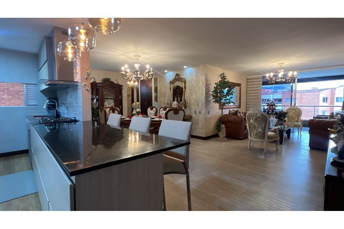 Imagen 2 de ESPECTACULAR APARTAMENTO EN EL POBLADO
