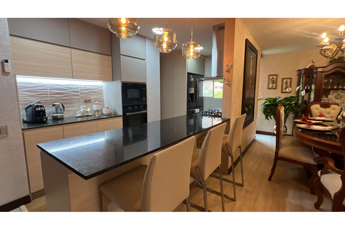 Imagen 4 de ESPECTACULAR APARTAMENTO EN EL POBLADO