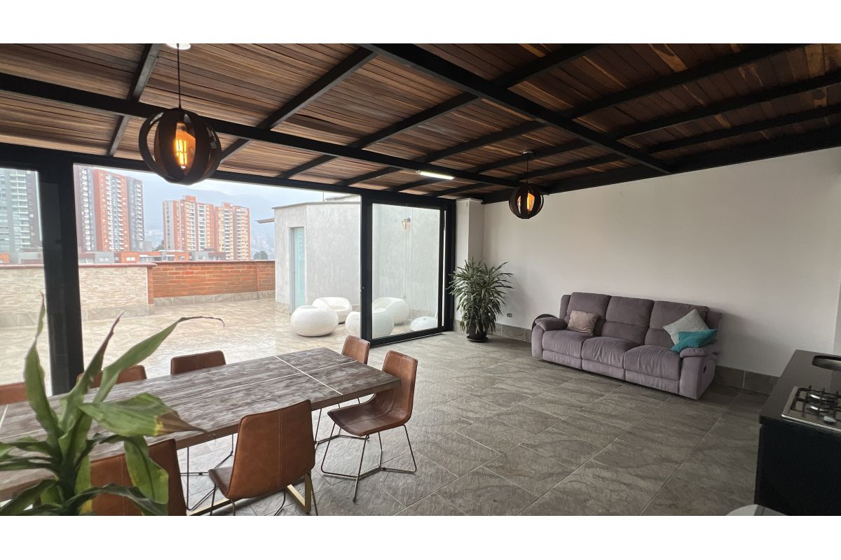 Imagen 1 de HERMOSO PENTHOUSE EN ENVIGADO