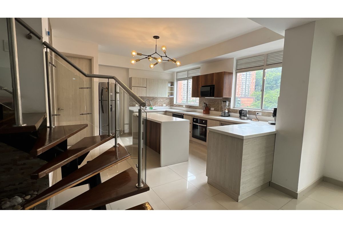 Imagen 19 de HERMOSO PENTHOUSE EN ENVIGADO