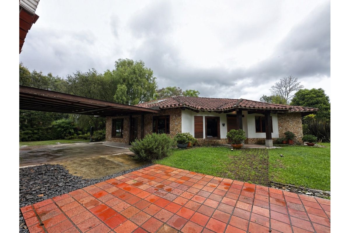 Imagen 1 de VENTA DE CASA EN LLANOGRANDE