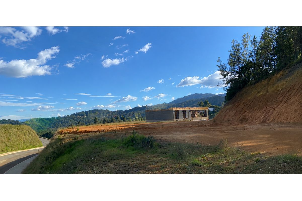 Imagen 1 de LOTE CON LA MEJOR VISTA EN EL ALTO DEL ESCOBERO 🌱